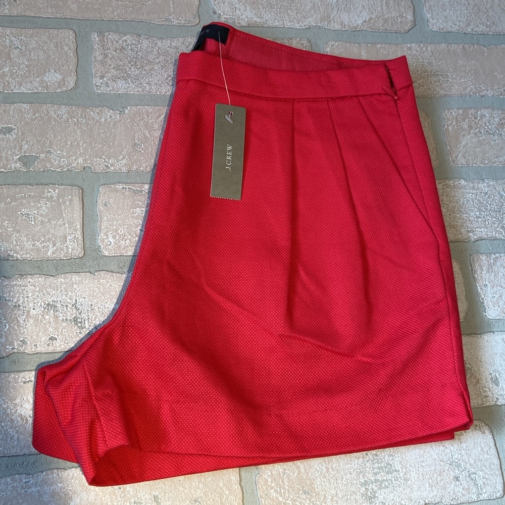 NWT J. Crew Women’s Mid-rise Pleated Shorts size 4